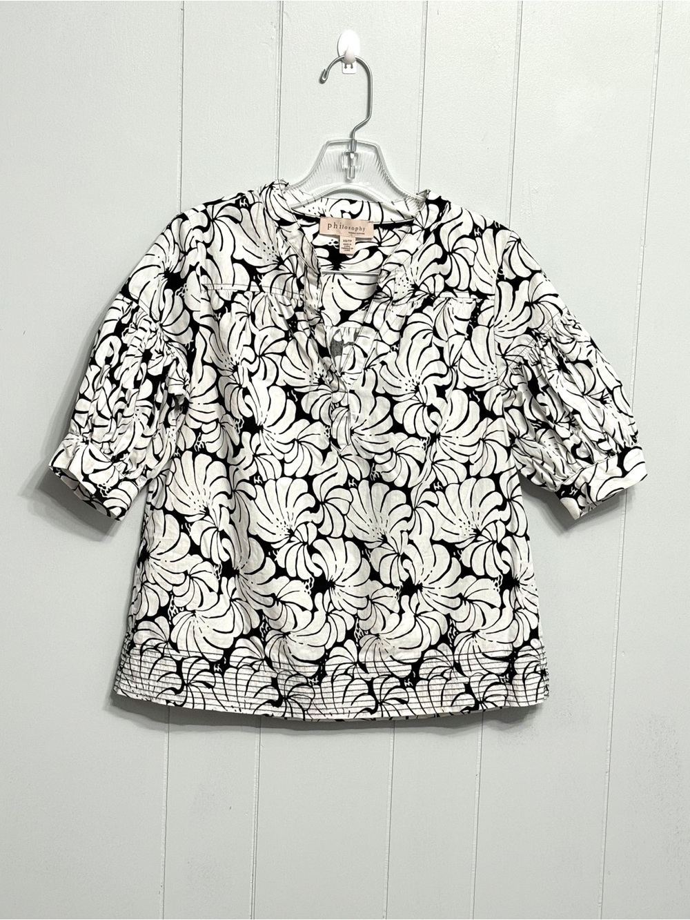 #15)  Philosophy Black and White Floral Puff Sleeve Top
